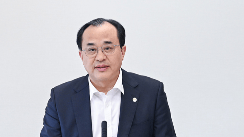 皇冠登一登二登三区别
_李百安被查